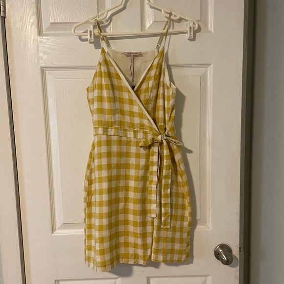 NWT BCBGeneration Gingham Wrap dress - Picture 1 of 9
